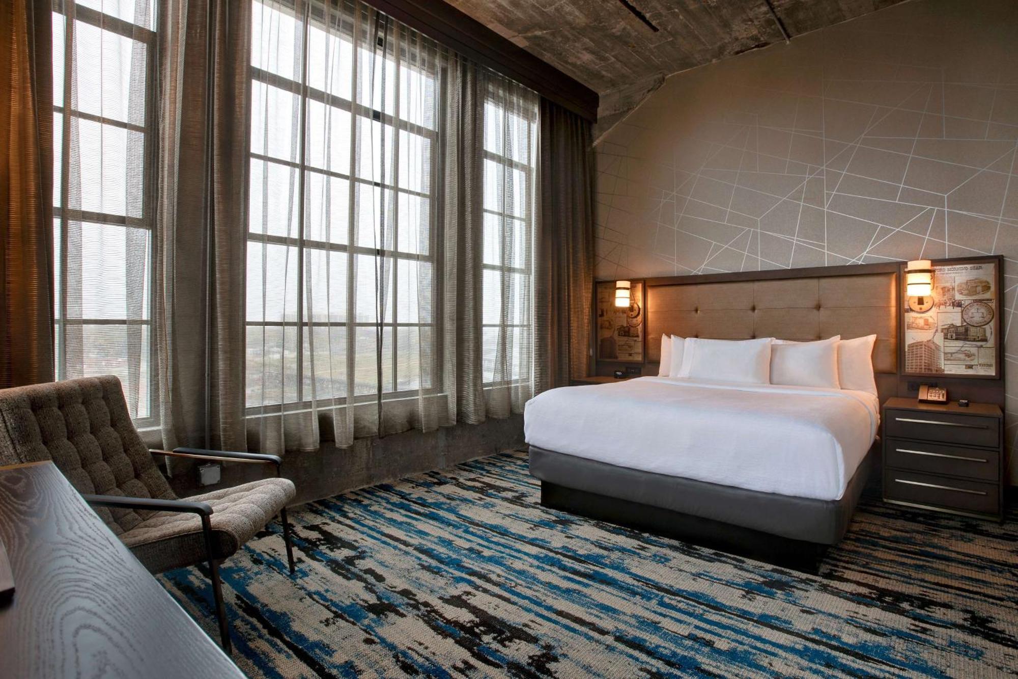 Embassy Suites By Hilton Rockford Riverfront Eksteriør billede