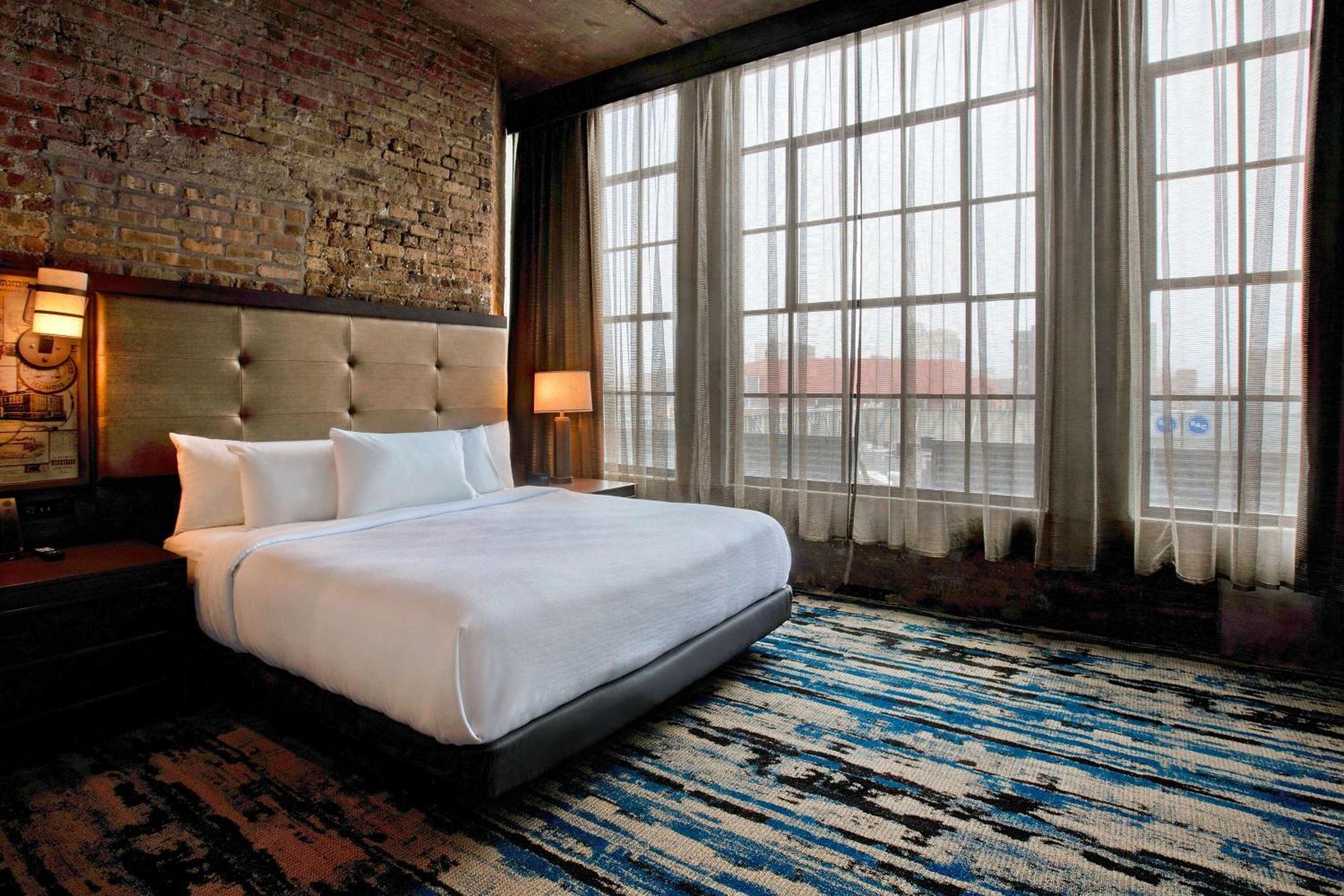 Embassy Suites By Hilton Rockford Riverfront Eksteriør billede